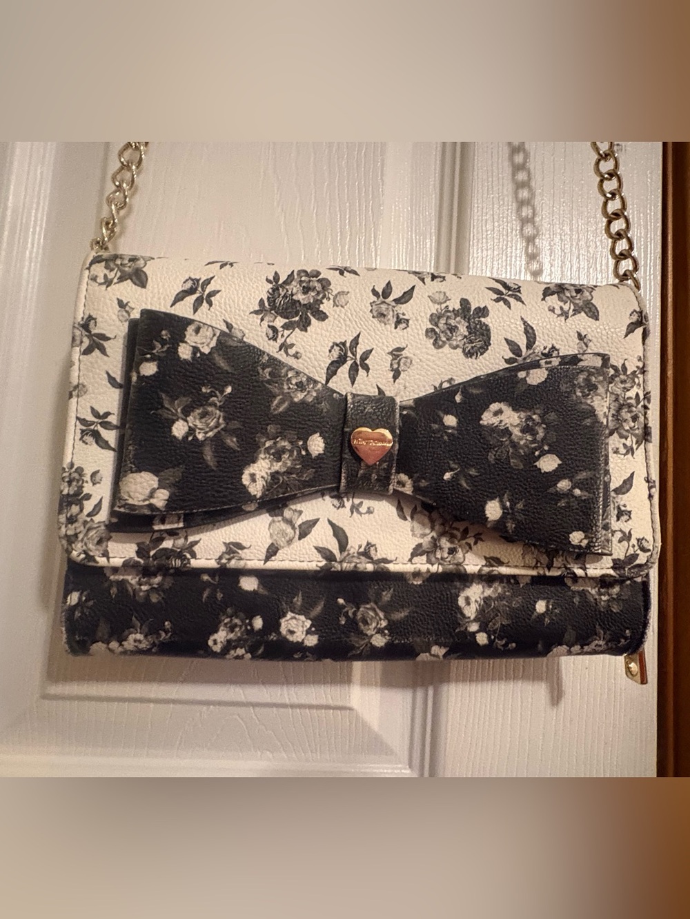 Betsey Johnson Floral Bow Crossbody Bag - Black & White